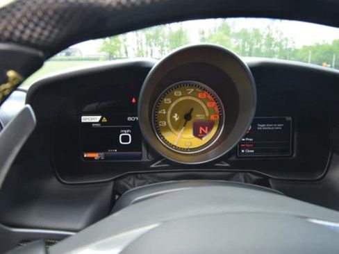 Used 2022 Ferrari F8 Tributo image 25