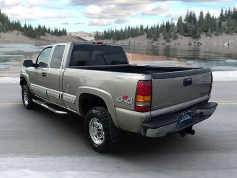 Used 2002 Chevrolet Silverado 2500 LS w/ Electrical Convenience Pkg AWD/4WD image 5