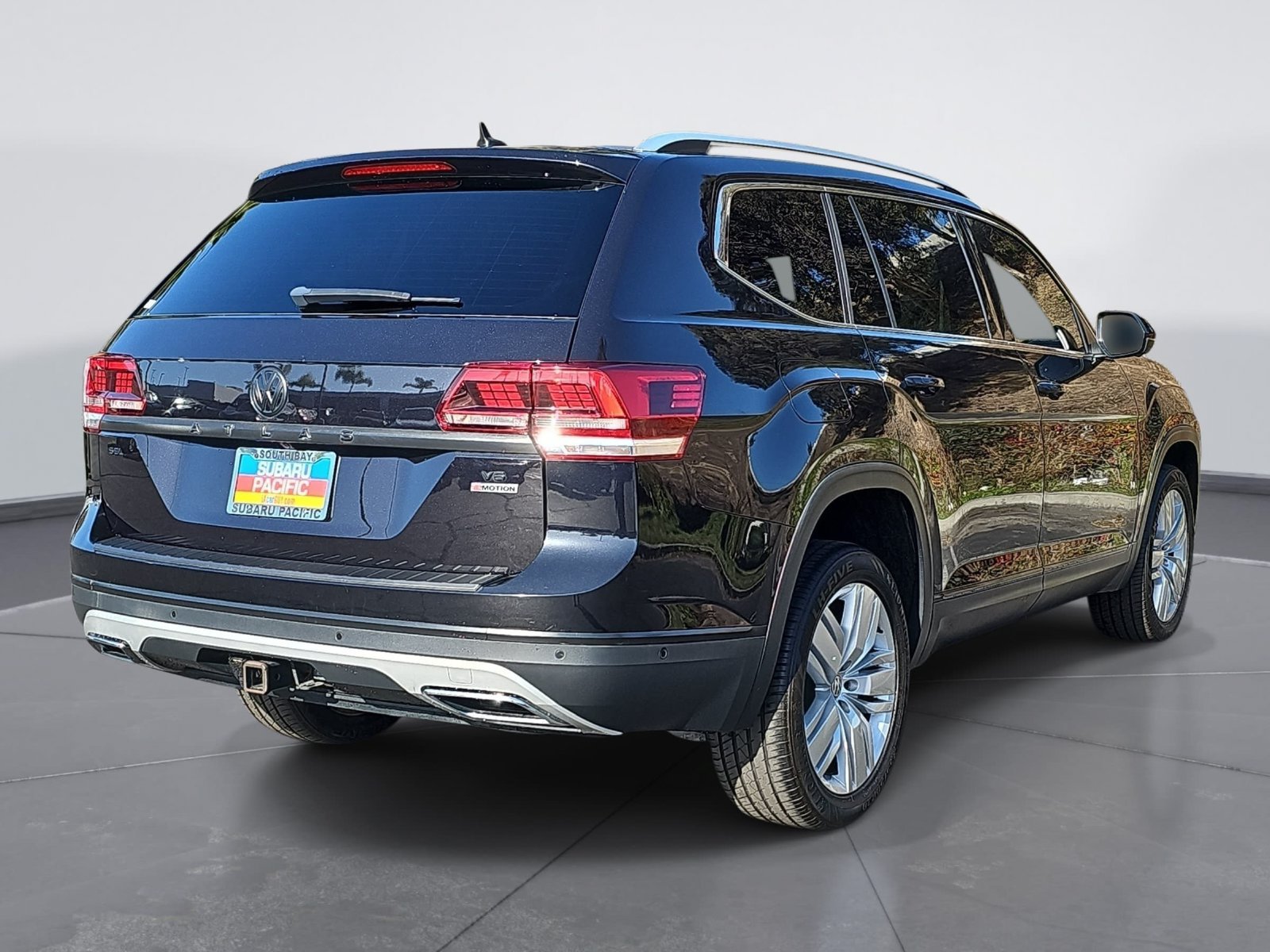 Used 2019 Volkswagen Atlas SEL Premium AWD/4WD image 3