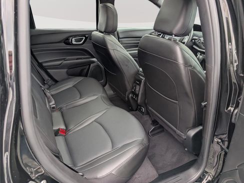 Used 2022 Jeep Compass High Altitude AWD/4WD image 12