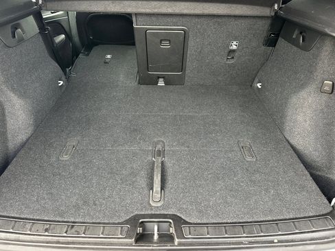 Certified 2023 Volvo XC40 Recharge Plus image 18