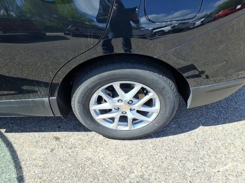 Used 2023 Chevrolet Equinox LT FWD image 21