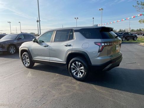 Used 2026 Chevrolet Equinox LT w/ Convenience Package II image 3