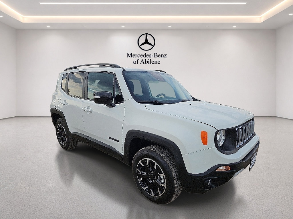 Used 2023 Jeep Renegade Latitude AWD/4WD image 10
