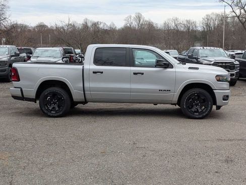 New 2026 RAM 1500 4x4 Crew Cab image 2