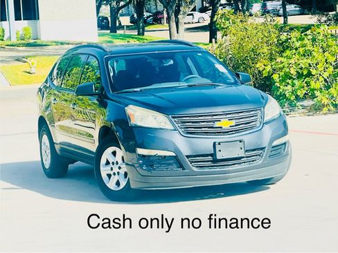 Used 2013 Chevrolet Traverse LS FWD image 1