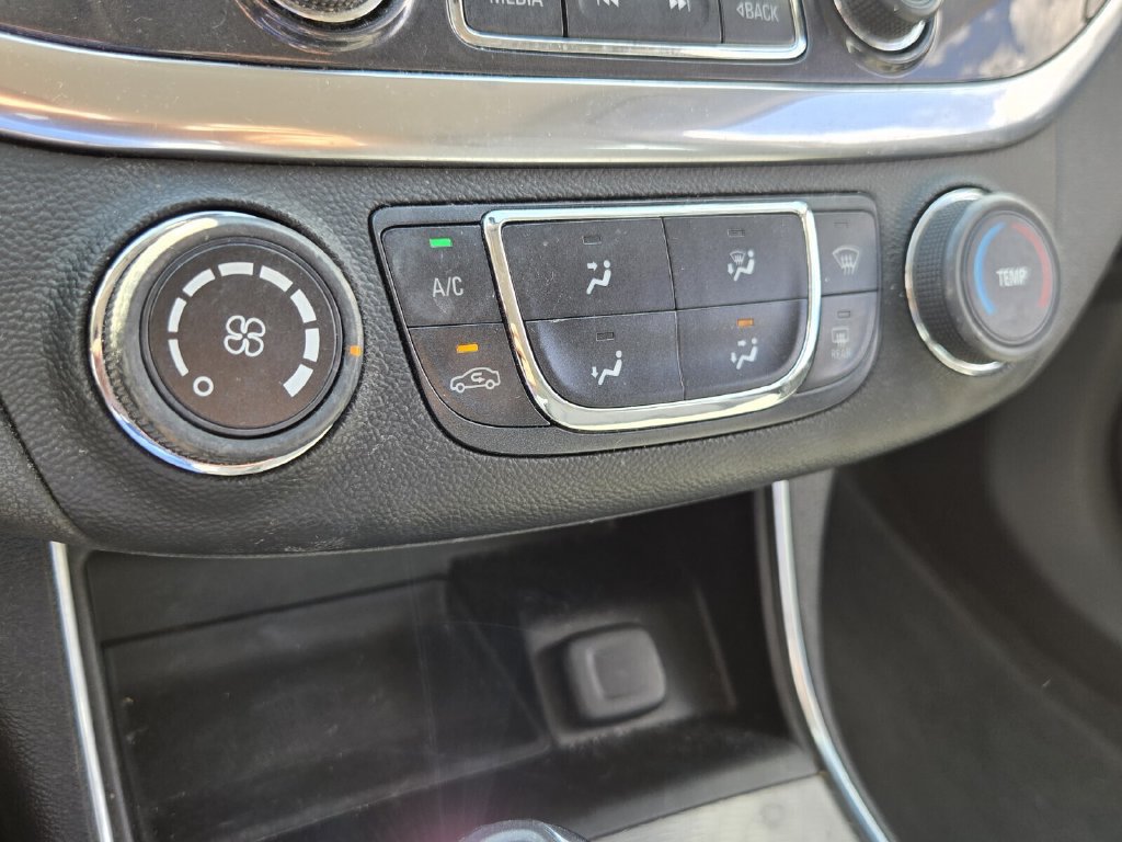 Used 2017 Chevrolet Impala LS FWD image 17