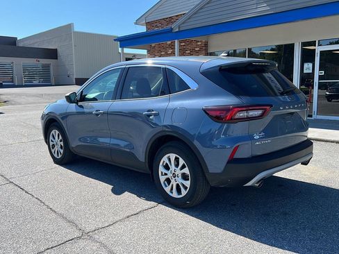Used 2024 Ford Escape Active w/ Cold Weather Package FWD image 3