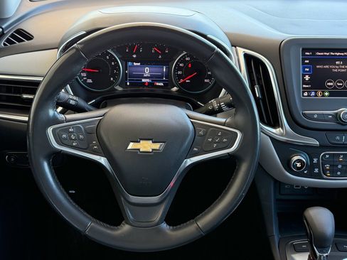 Used 2022 Chevrolet Equinox LT image 14