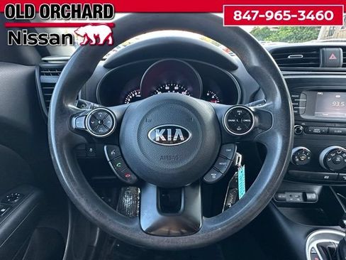 Used 2016 Kia Soul + FWD image 20
