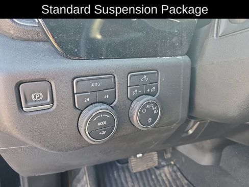 Certified 2024 Chevrolet Silverado 1500 LT AWD/4WD image 15