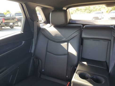 Used 2025 Cadillac XT5 Premium Luxury image 12