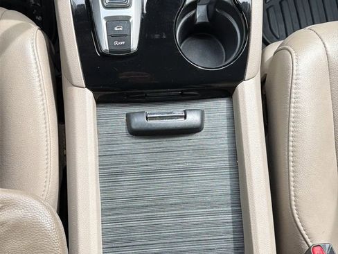 Used 2017 Honda Pilot Touring image 20