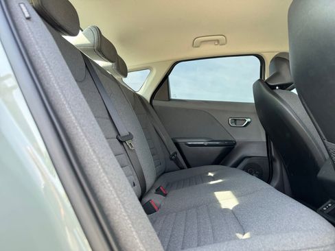 Used 2025 Kia K4 EX image 18