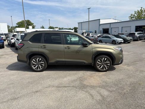 Used 2026 Subaru Forester Touring AWD/4WD image 2