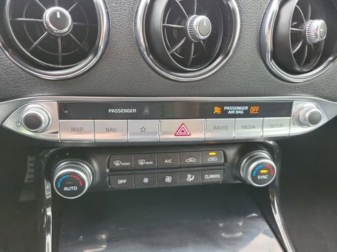 Used 2022 Kia Stinger GT-Line w/ Sun & Sound Package RWD image 23