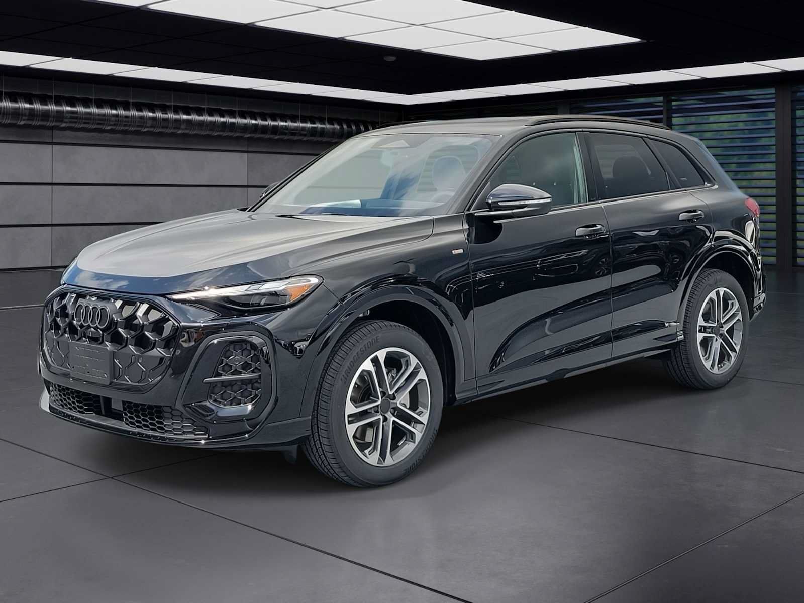 New 2026 Audi Q5 2.0T AWD/4WD image 1
