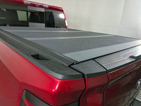 Certified 2024 GMC Sierra 1500 AT4 w/ Technology Package image 10