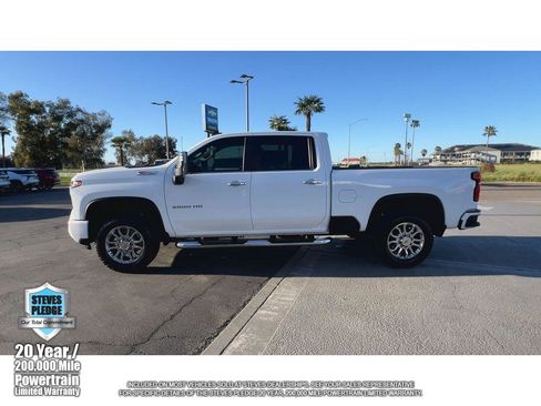 Certified 2025 Chevrolet Silverado 2500 LT w/ Z71 Chrome Sport Edition image 7