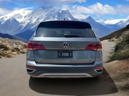 Used 2022 Volkswagen Taos SE w/ IQ.Drive SE Package AWD/4WD image 4