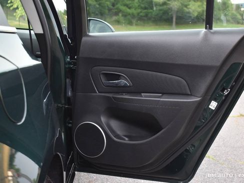 Used 2015 Chevrolet Cruze LT w/ Sun And Sound Package FWD image 12