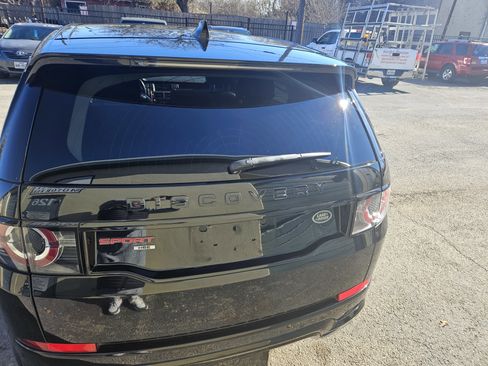 Used 2017 Land Rover Discovery Sport HSE image 5