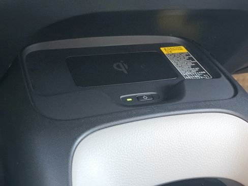 Certified 2025 Toyota Corolla LE image 22