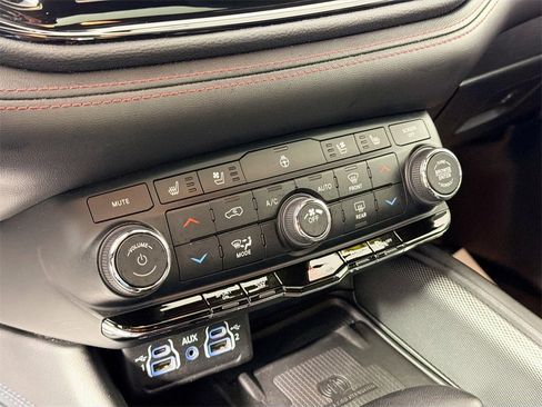 Used 2022 Dodge Durango R/T w/ Trailer Tow Group IV image 15