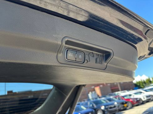 Used 2024 Ford Explorer Limited RWD image 23