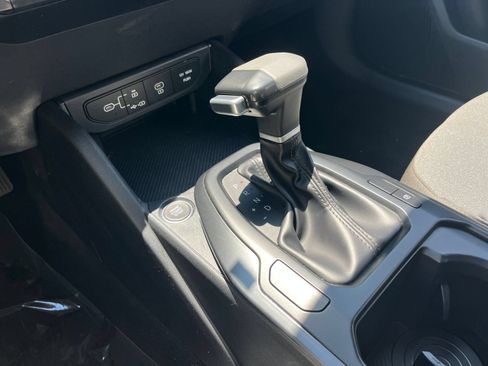 Used 2025 Kia K4 FWD image 41