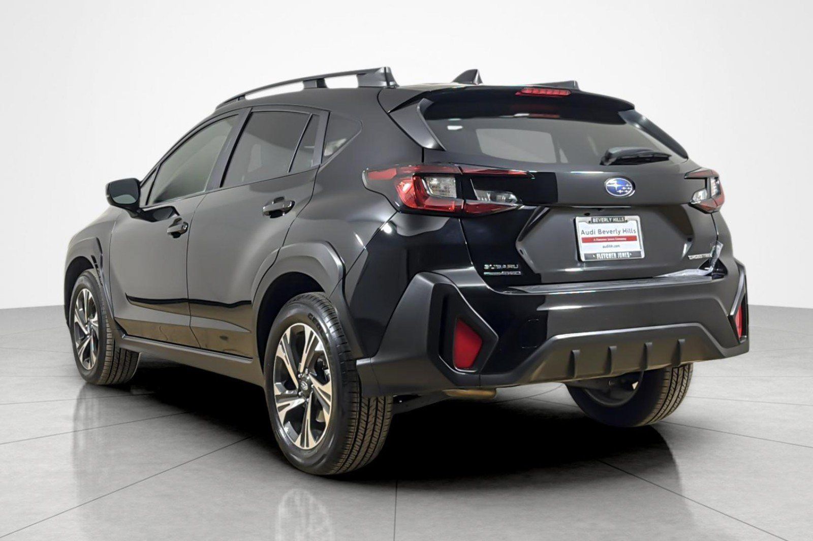 Used 2024 Subaru Crosstrek 2.0i Premium AWD/4WD image 3