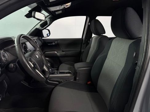 Used 2021 Toyota Tacoma TRD Sport image 14