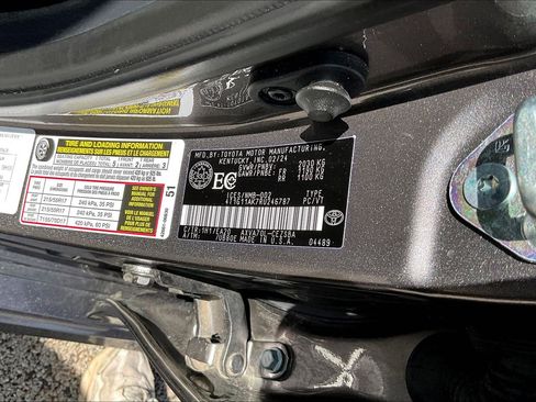 Used 2024 Toyota Camry SE FWD image 35