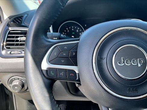 Used 2018 Jeep Compass Latitude w/ Popular Equipment Group FWD image 22