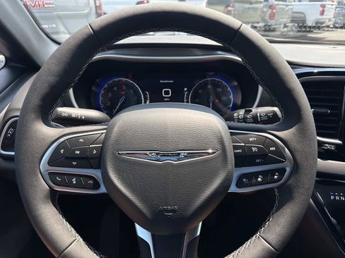 New 2026 Chrysler Voyager LX image 18