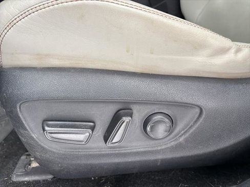 Certified 2019 Toyota RAV4 XLE Premium image 8