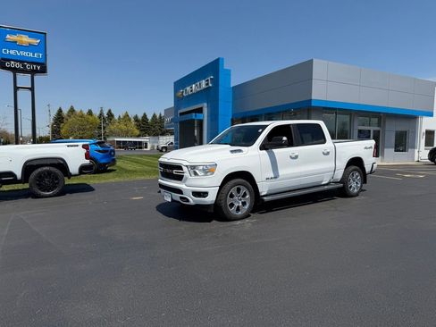 Used 2019 RAM 1500 Big Horn AWD/4WD image 3