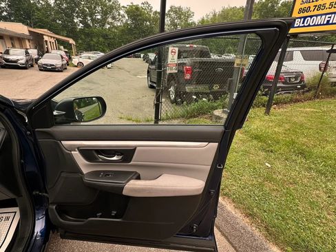 Used 2018 Honda CR-V LX image 32