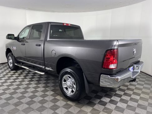Used 2015 RAM 2500 Tradesman w/ Chrome Appearance Group AWD/4WD image 5