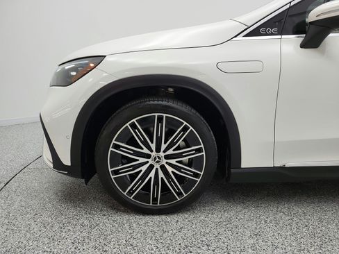 Used 2023 Mercedes-Benz EQE 500 4MATIC SUV image 21