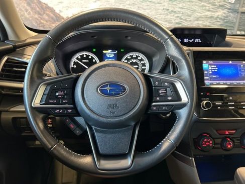 Used 2023 Subaru Forester Premium image 11