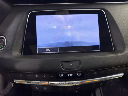 Used 2023 Cadillac XT4 Sport FWD image 17