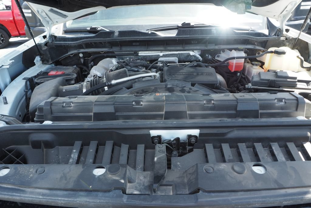 Used 2024 Chevrolet Silverado 2500 LT AWD/4WD image 11