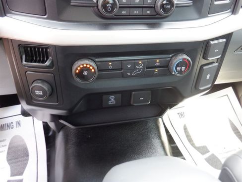 Used 2021 Ford F150 XL RWD image 15