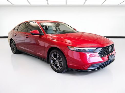 Used 2023 Honda Accord EX-L image 3