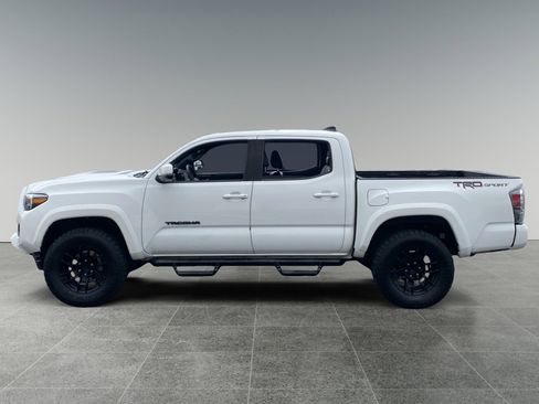 Used 2021 Toyota Tacoma TRD Sport w/ TRD Premium Sport Package RWD image 2
