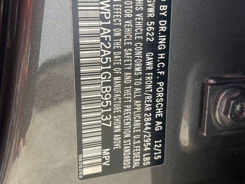 Used 2016 Porsche Macan Turbo image 22