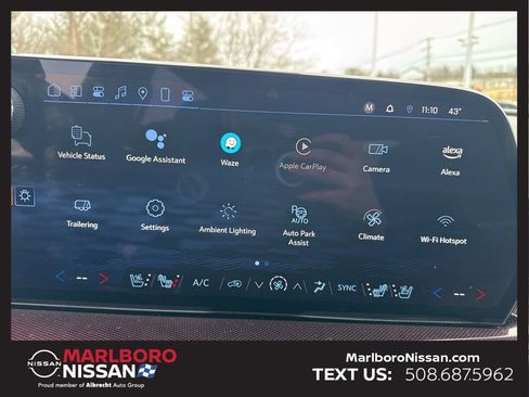 Used 2024 Chevrolet Traverse RS image 26