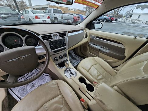 Used 2009 Chrysler Sebring Touring image 18