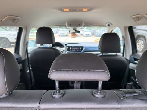 Used 2024 Volkswagen Taos SE FWD image 7